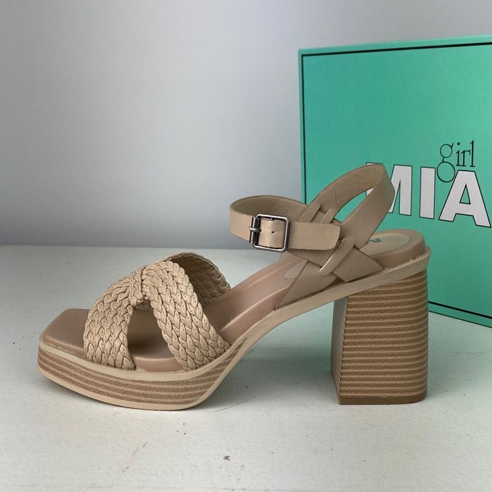 MIA Geraldine Chunky Strap Buckle Heels Sandals Women’s Size 8 NEW